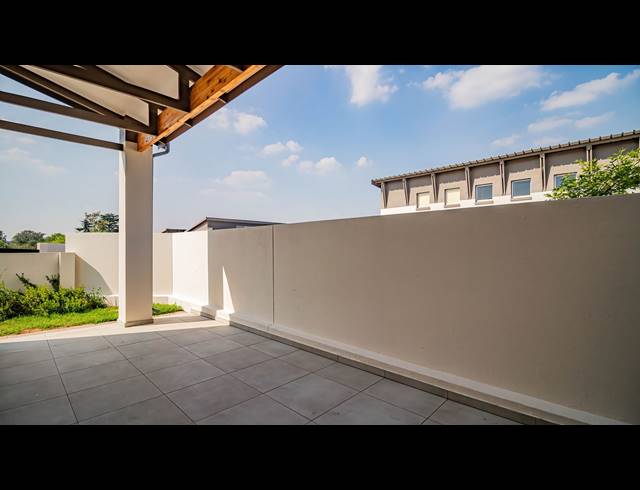 2 BEDROOM TOWNHOUSE FOR SALE IN BROADACRES